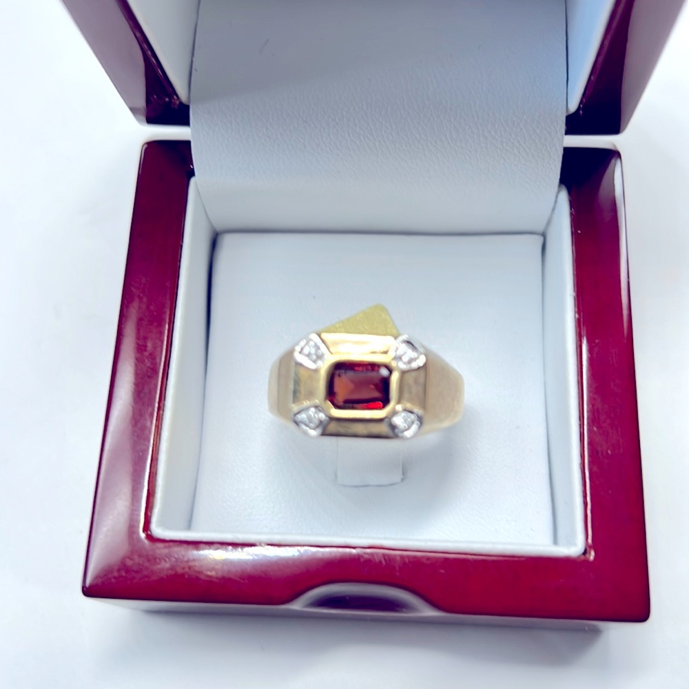 14k Solid Yellow Gold Ring - image 1